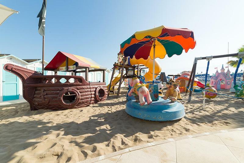 Hotel Liane - Venite Assetati Perché Questa Estate Fa Caldo Pd - Zona Disco Spiagge